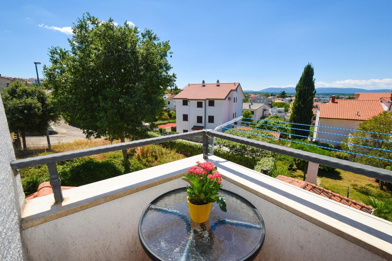 Apartments Drago Malinska Exterior photo